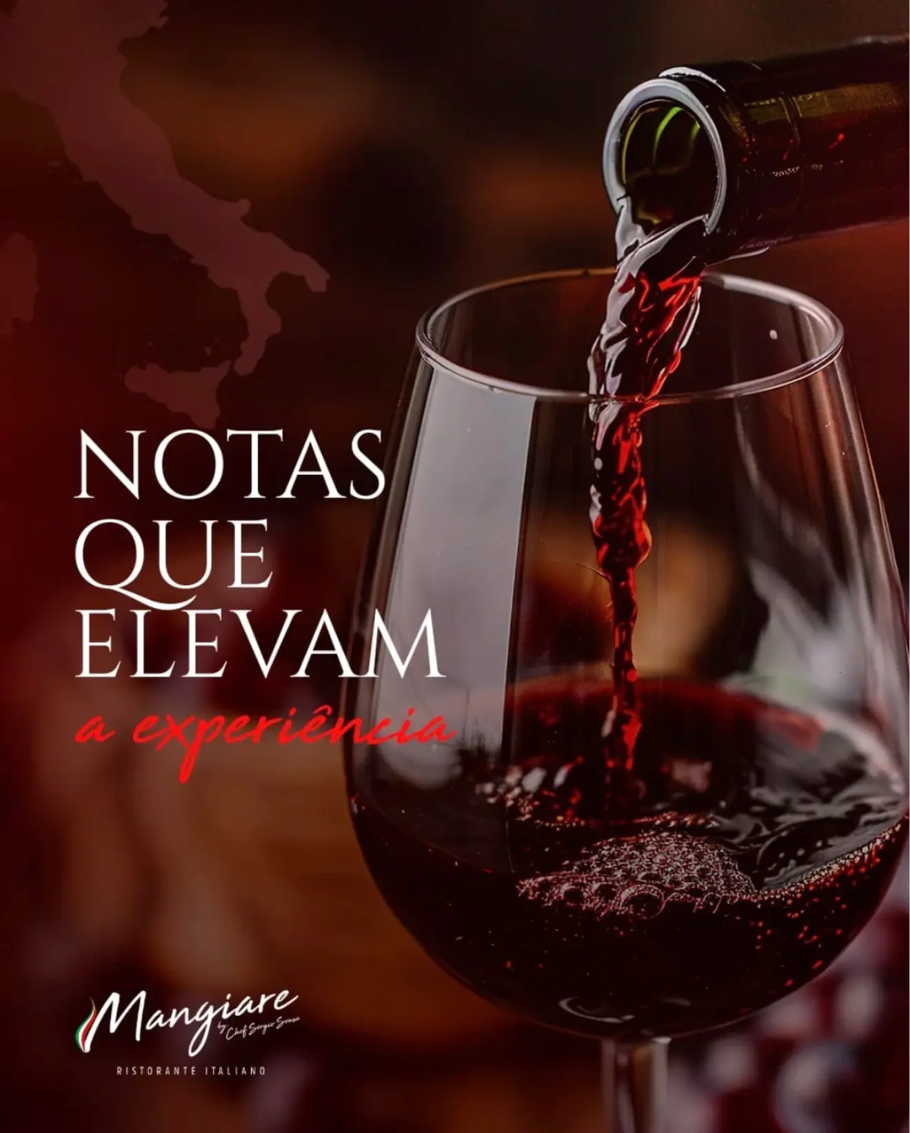 Vinho tinto sendo servido na taça, na chamada Notas que elevam a experiência